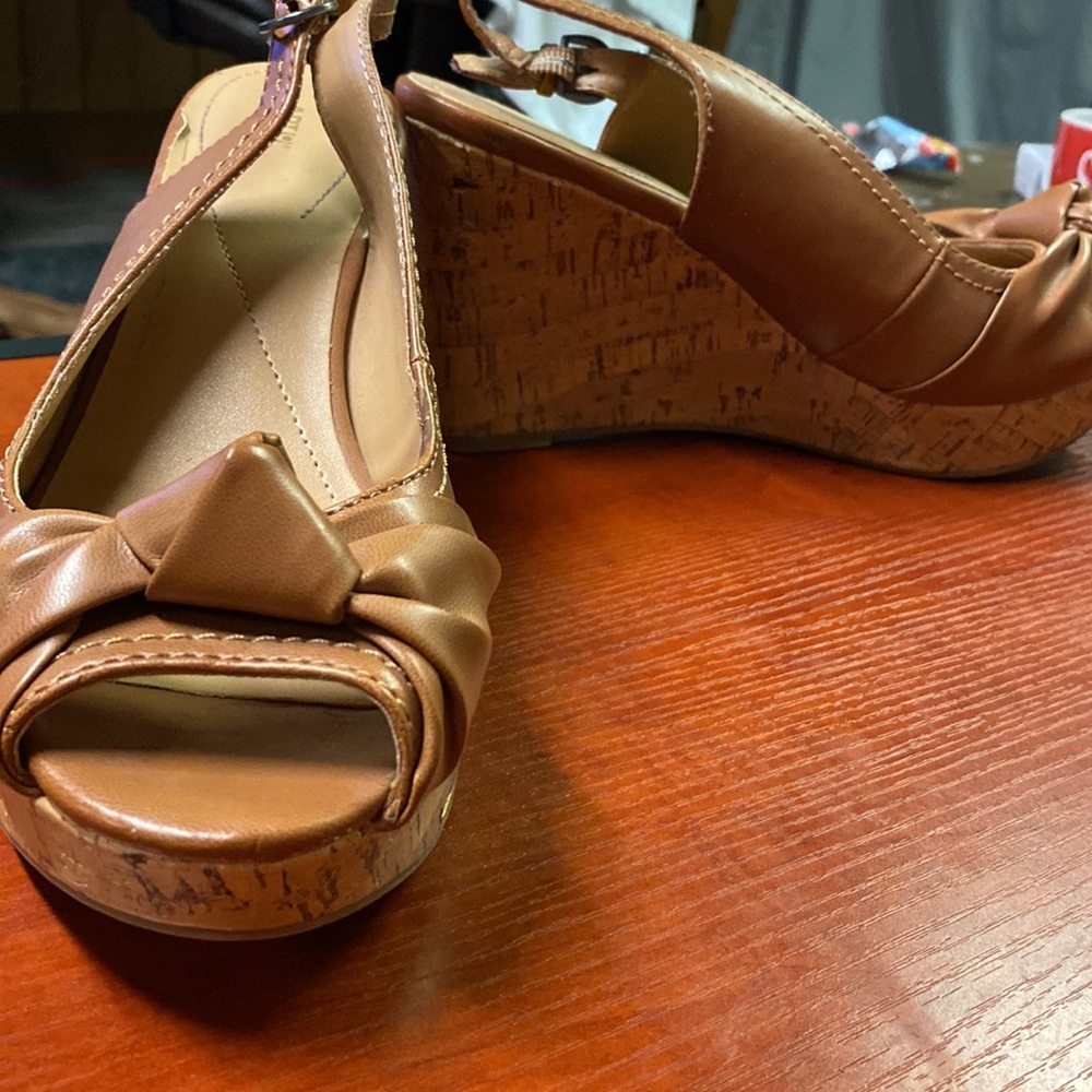 NWOT APT 9 cork wedges - Picture 4 of 5